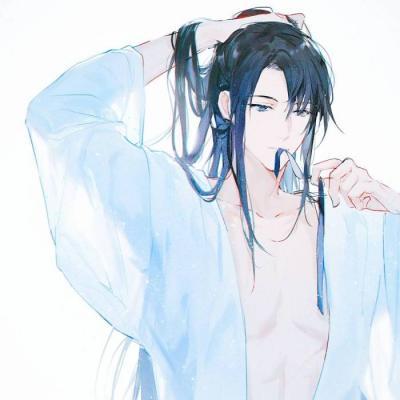 产妇父亲在产房外红着眼惦记闺女